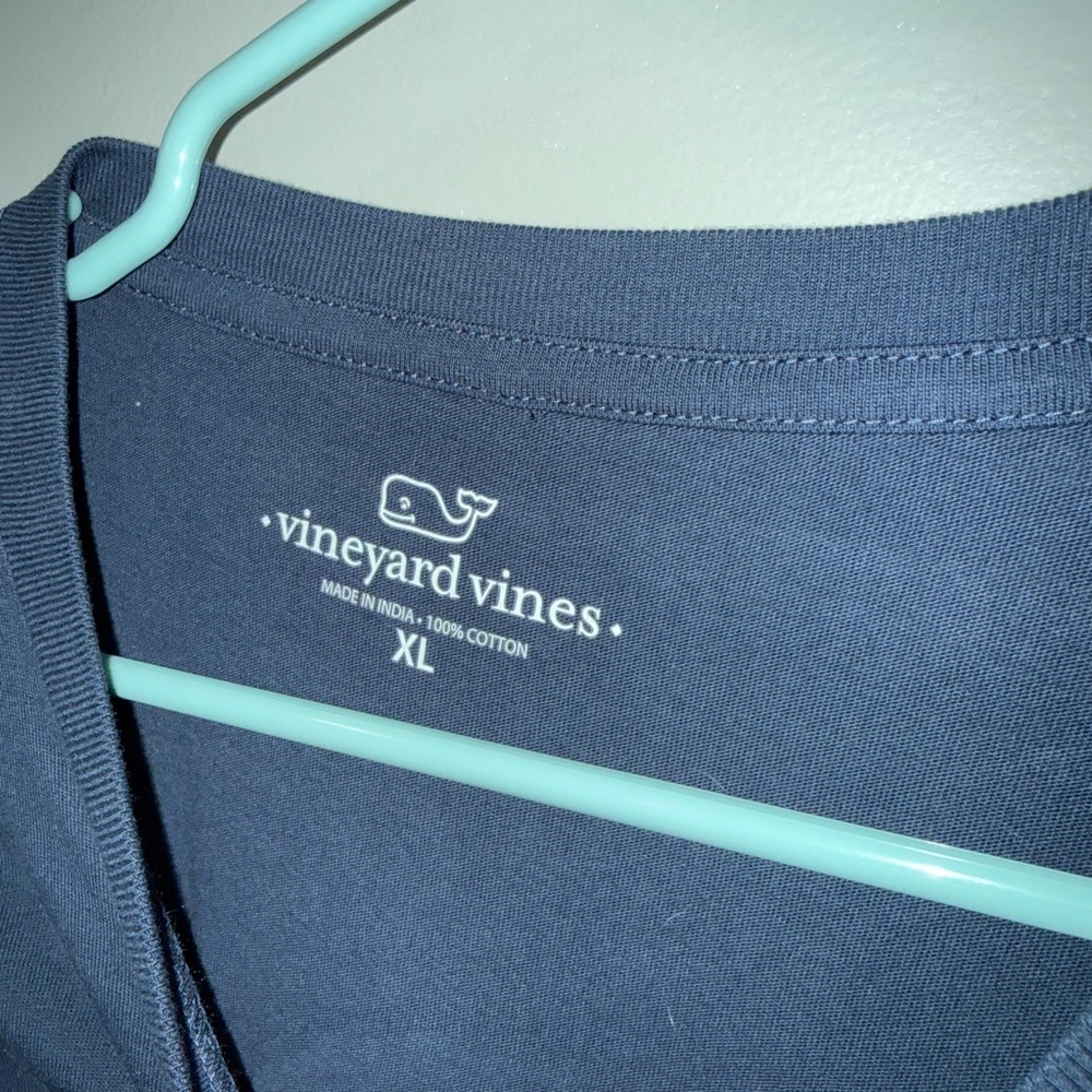 Vineyard Vines Men's Long-Sleeve Pocket Tee - Navy with Red Whale Logo - Picture 5 of 5